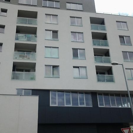 Apartman Halex Centrum City Aupark П'єштяни Екстер'єр фото