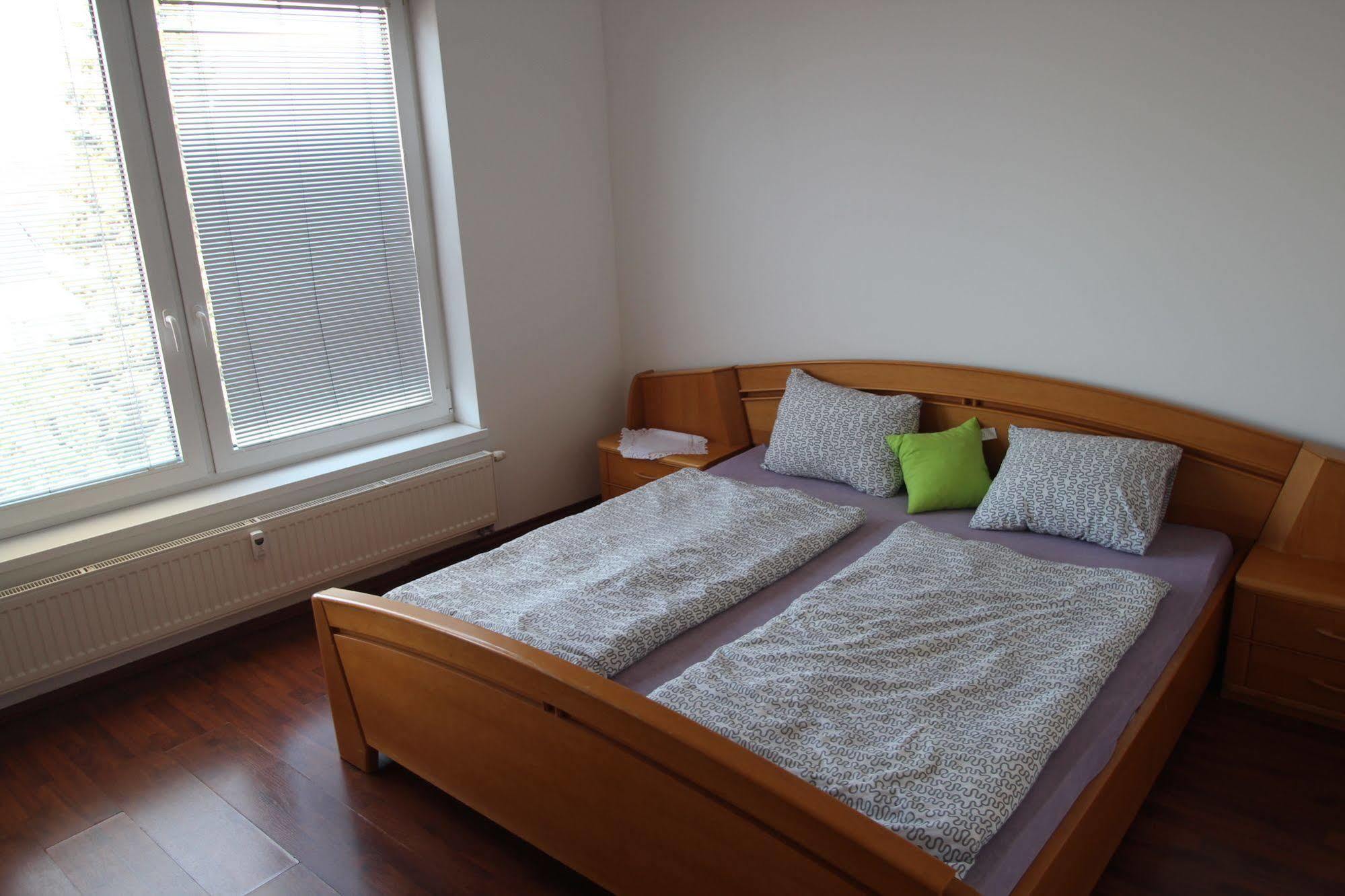 Apartman Halex Centrum City Aupark П'єштяни Екстер'єр фото