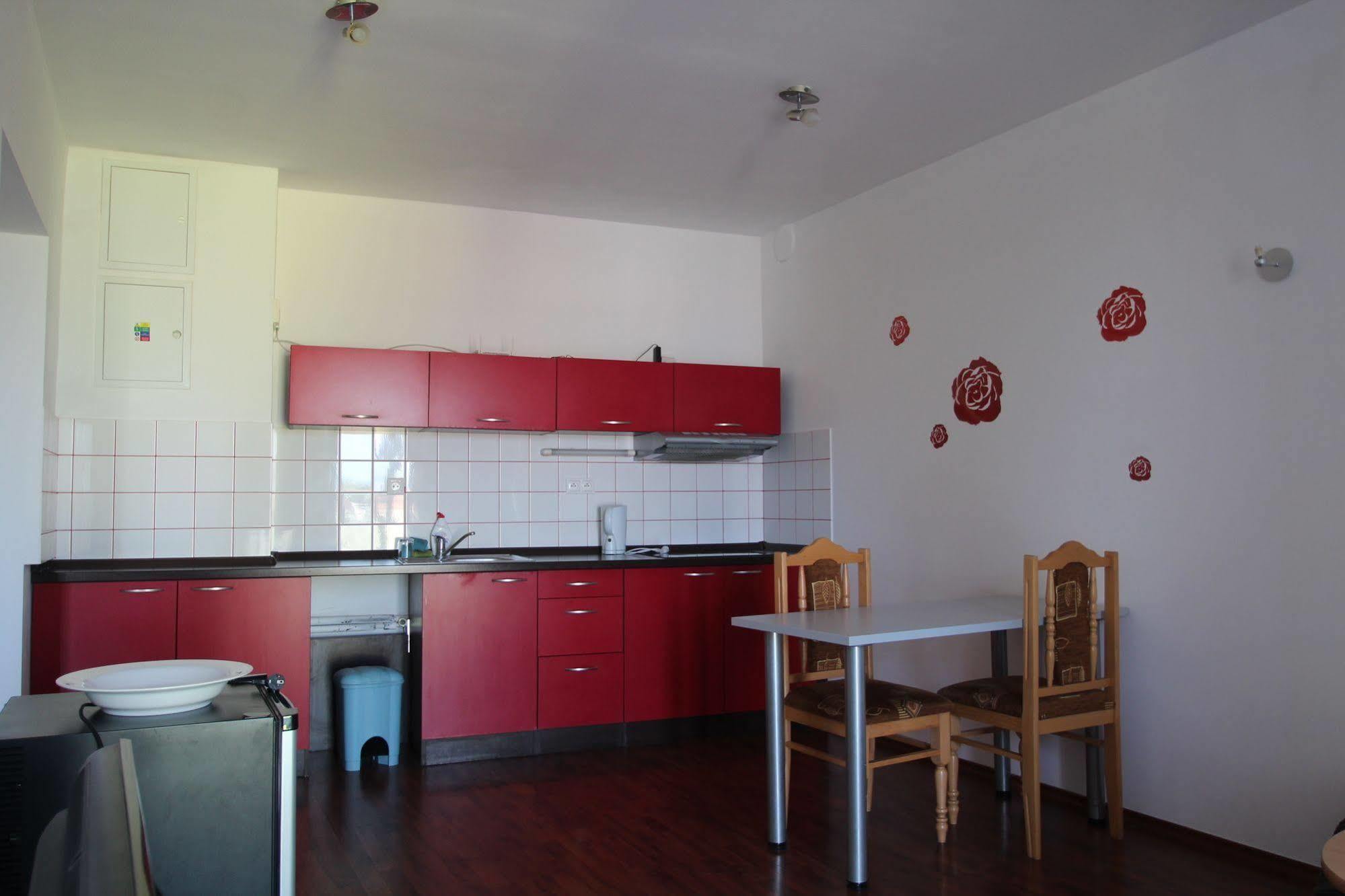 Apartman Halex Centrum City Aupark П'єштяни Екстер'єр фото